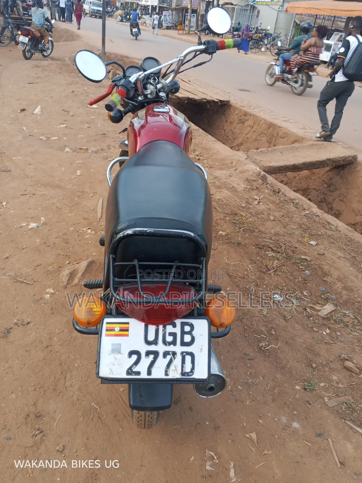 Bajaj Boxer 100 2024 Red