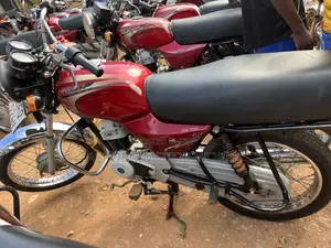 Bajaj Boxer 100 2022 Red