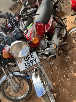 Bajaj Boxer 100 2022 Red