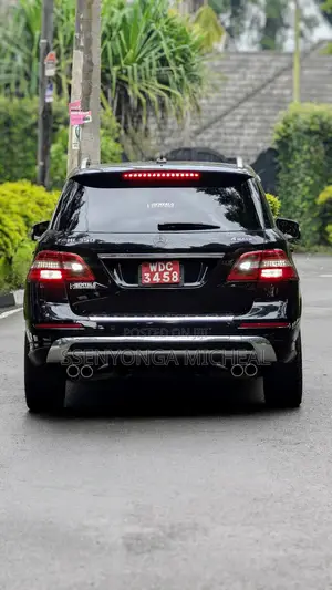 Mercedes-Benz M Class 2012 Black
