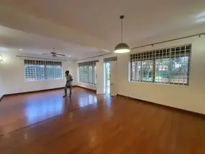 4bdrm Duplex in Buziga, Central Division for rent