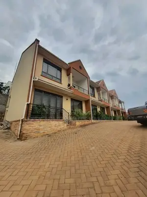 3bdrm Villa in Muyenga, Central Division for rent