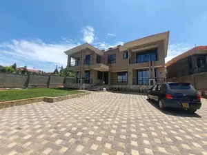 5bdrm Duplex in Mmunyonyo, Central Division for rent
