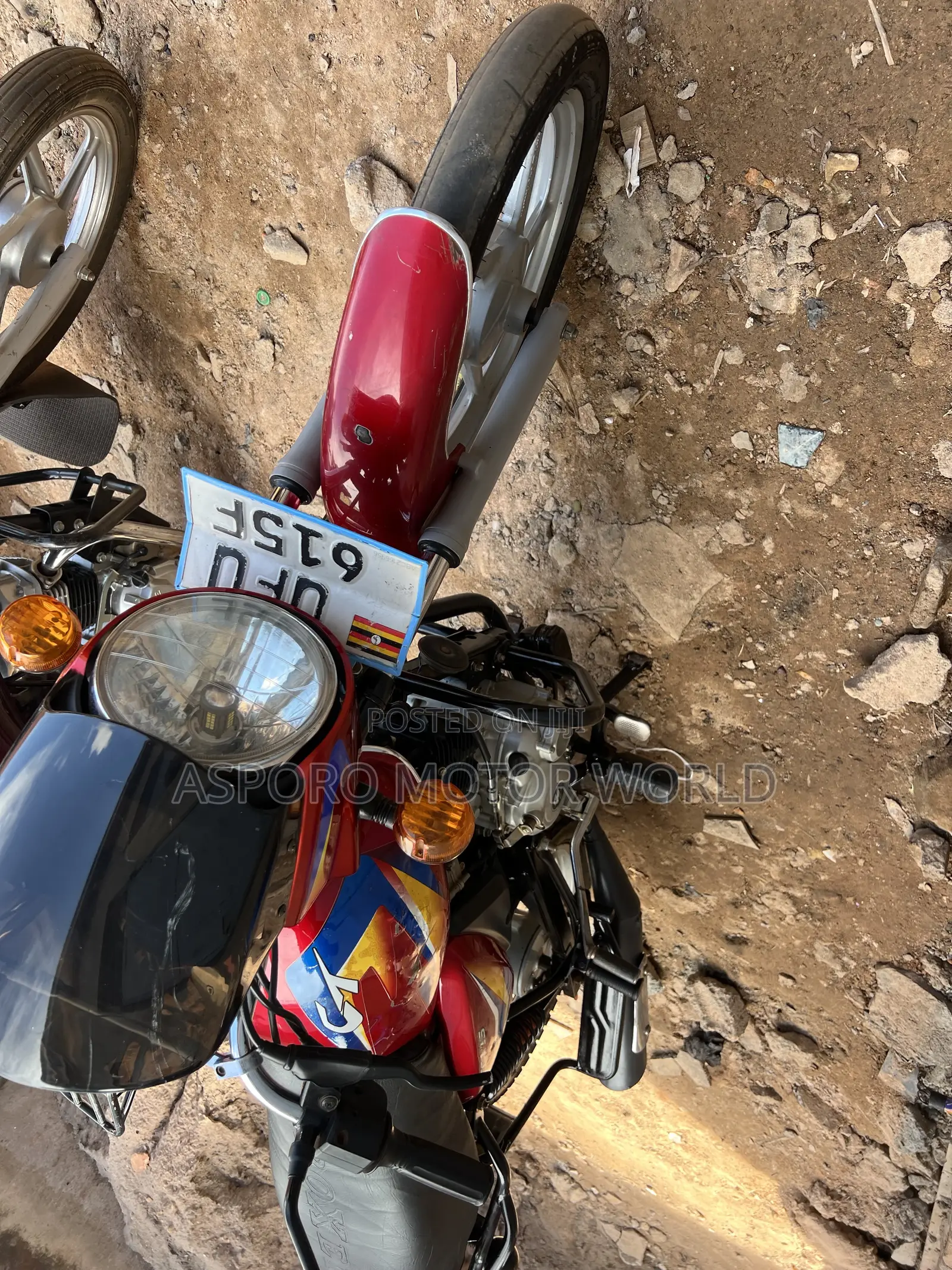 Bajaj CT 125X 2023 Red