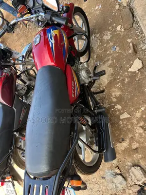 Bajaj CT 125X 2023 Red