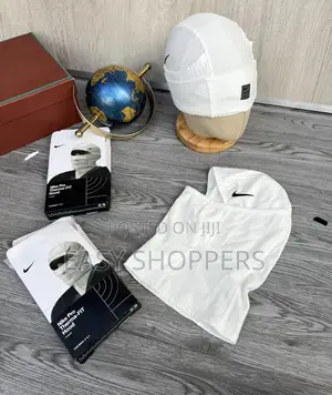 Nike Pro Hyperwarm Hood Ski Mask Balaclava [White]