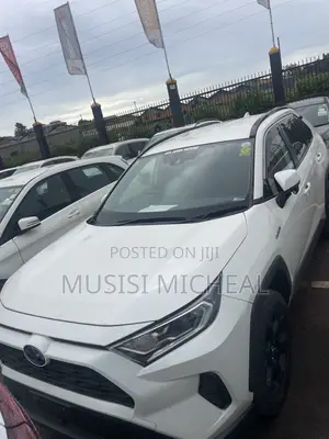 Toyota RAV4 Limited FWD 2020 White