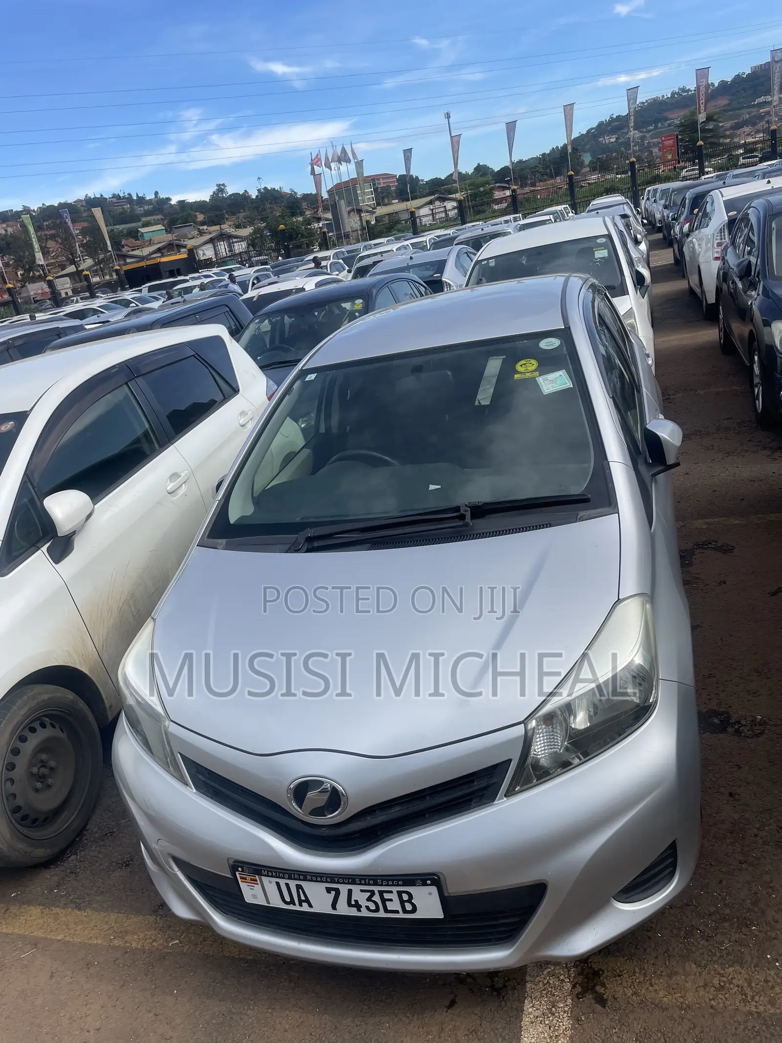 Toyota Vitz 1.3 AWD 3dr 2012 White