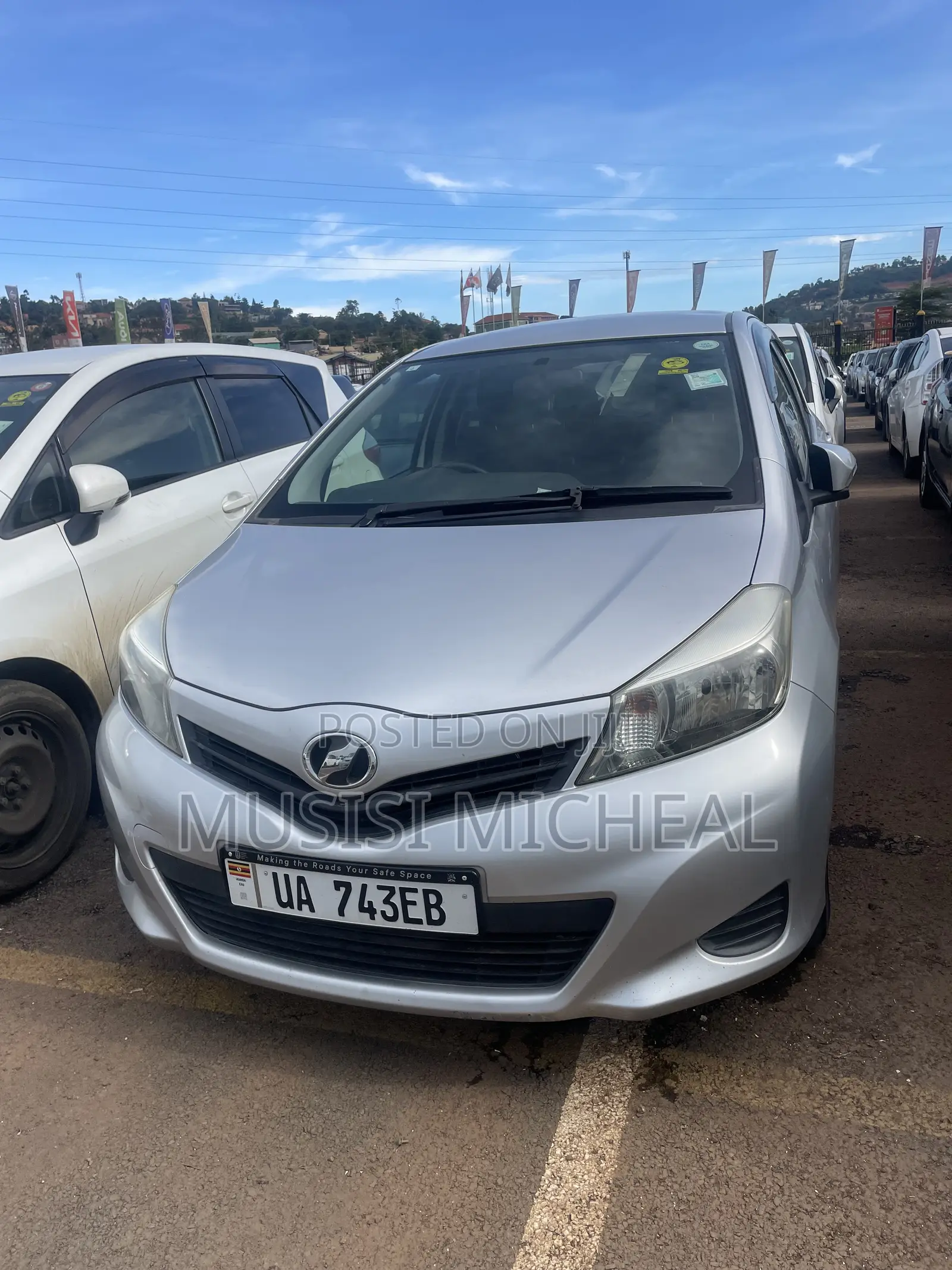 Toyota Vitz 1.3 AWD 3dr 2012 White
