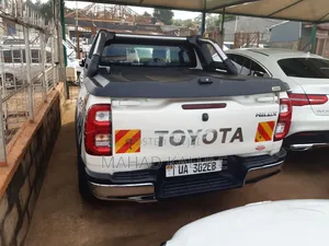 Toyota Hilux 2017 White