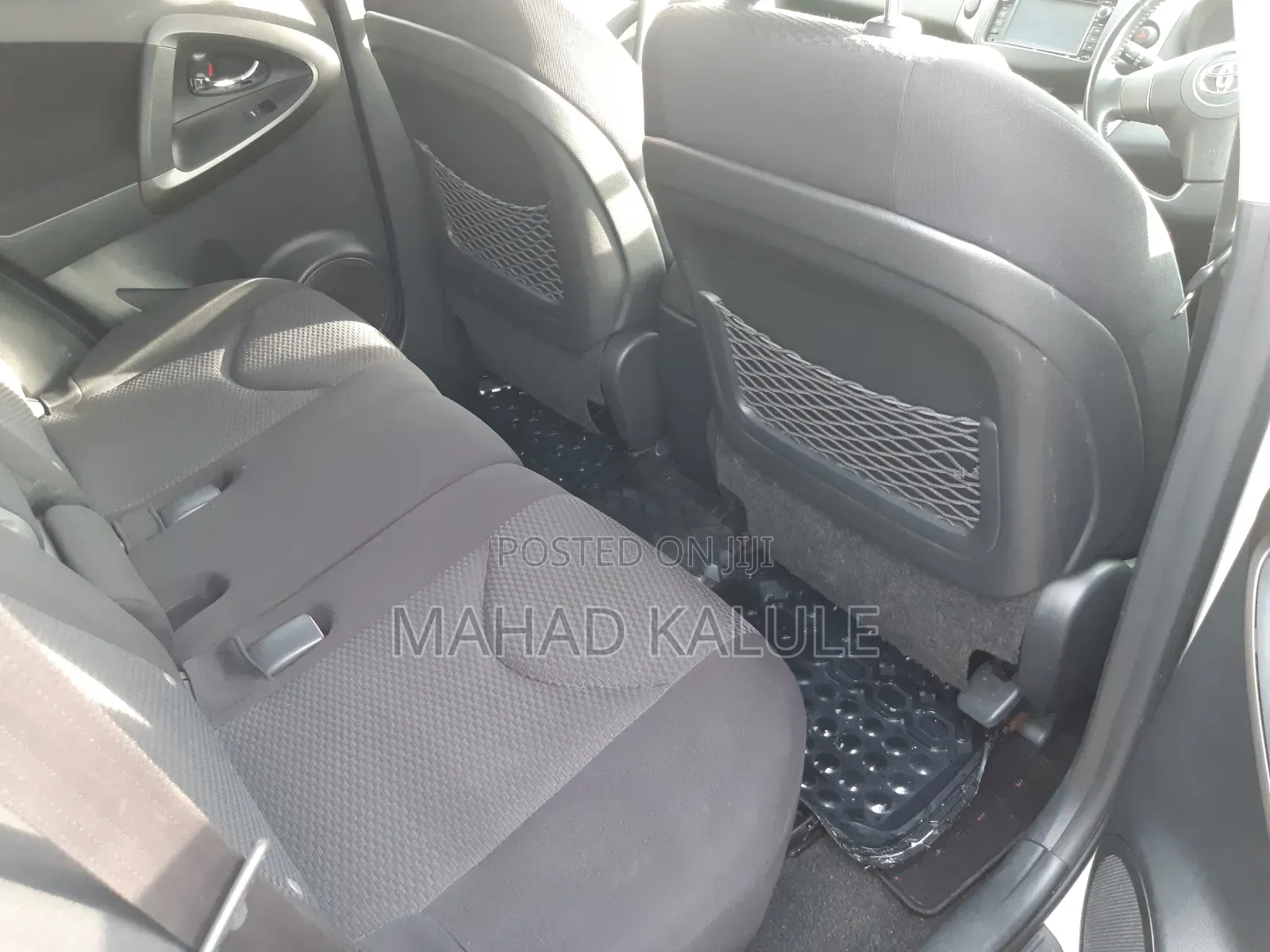 Toyota RAV4 2010 White