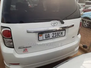 Toyota Corolla Rumion 2014 White