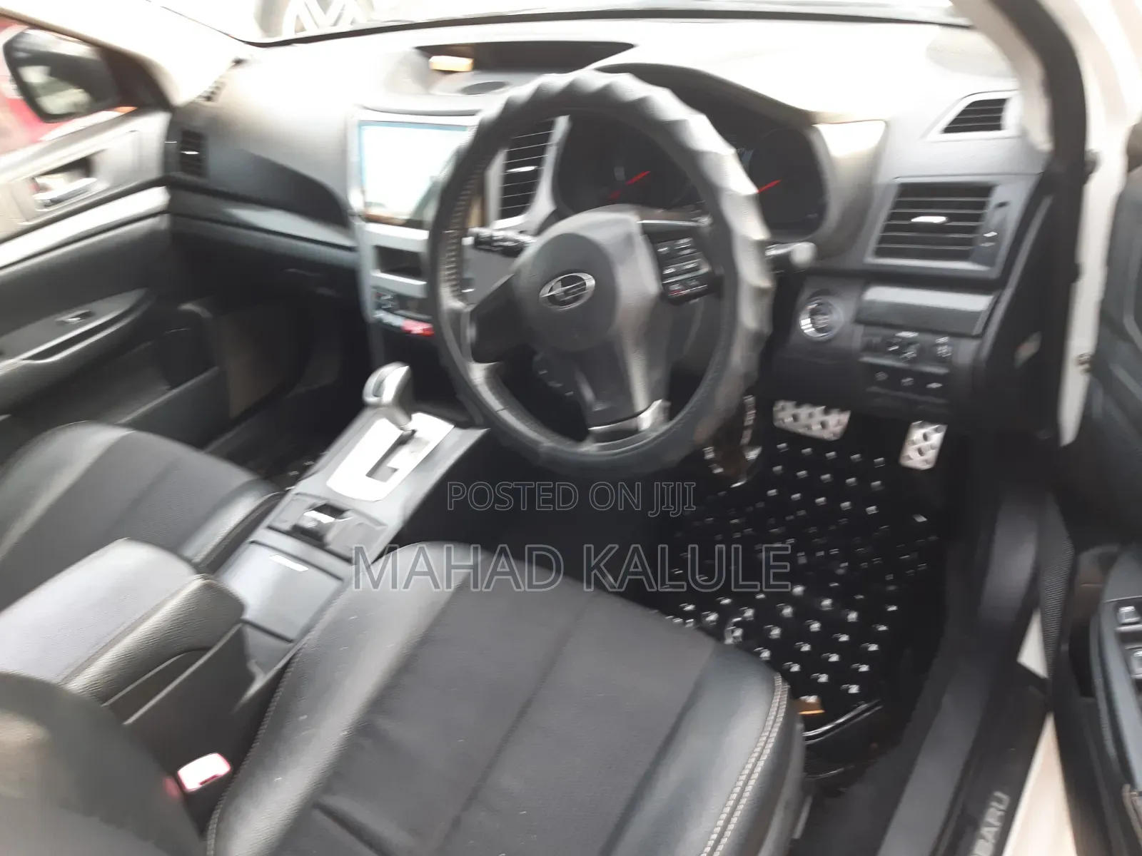 Subaru Outback 2011 White
