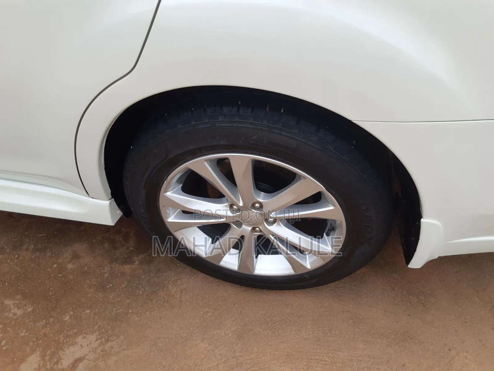 Subaru Outback 2011 White