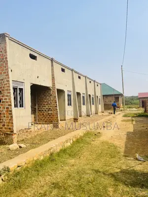 5bdrm Bungalow in Gayaza Magigye, Busukuma for sale
