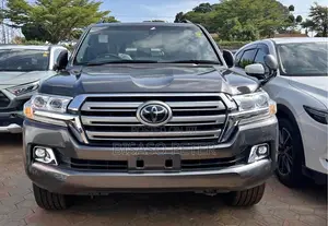 Toyota Land Cruiser 4.6 V8 ZX 2018 Gray