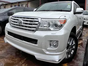 Toyota Land Cruiser 4.6 V8 ZX 2013 White