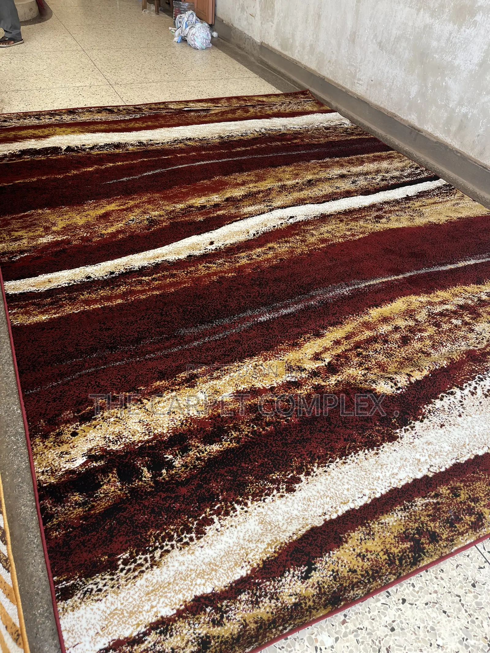 Large Centre Rugs Wall to Wall Dubai Brands