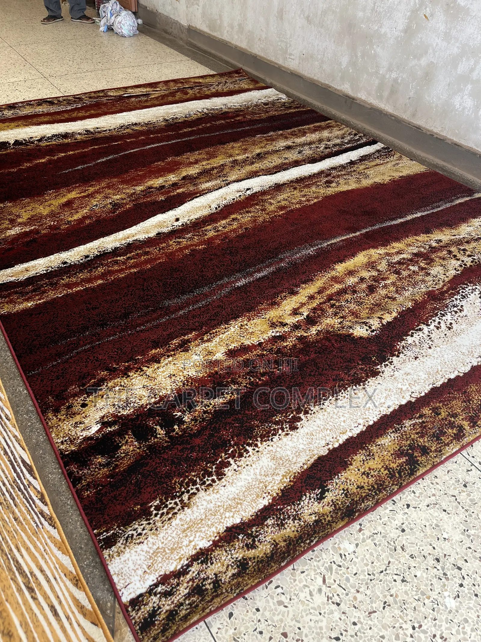 Large Centre Rugs Wall to Wall Dubai Brands