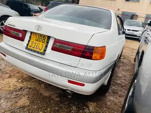 Toyota Corona Premio 2001 White