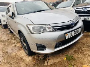 Toyota Corolla Fielder 2014 Gold