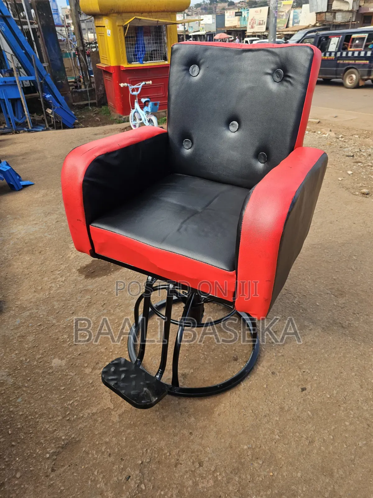 New Format Barber Chair