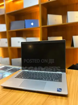 New Laptop Dell Latitude 5340 16GB Intel Core i7 SSD 512GB