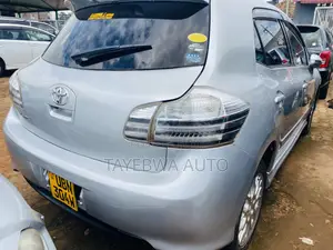 Toyota Blade 2008 Silver
