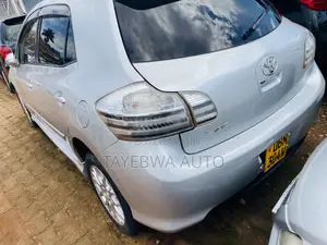 Toyota Blade 2008 Silver