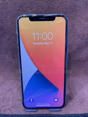 Apple iPhone X 64 GB White