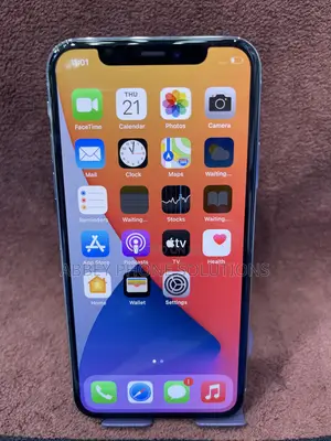 Apple iPhone X 64 GB White