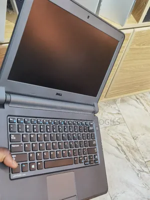 Laptop Dell Latitude 13 3340 4GB Intel Core i3 HDD 500GB