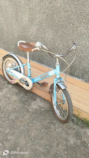 Japanese Blue 16-Inch Esse Childrens Bicycle, 4-7yrs