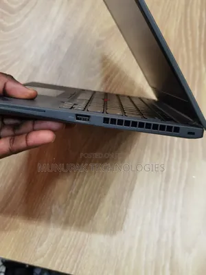 Laptop Lenovo ThinkPad T14 G4 16GB Intel Core i7 SSD 512GB