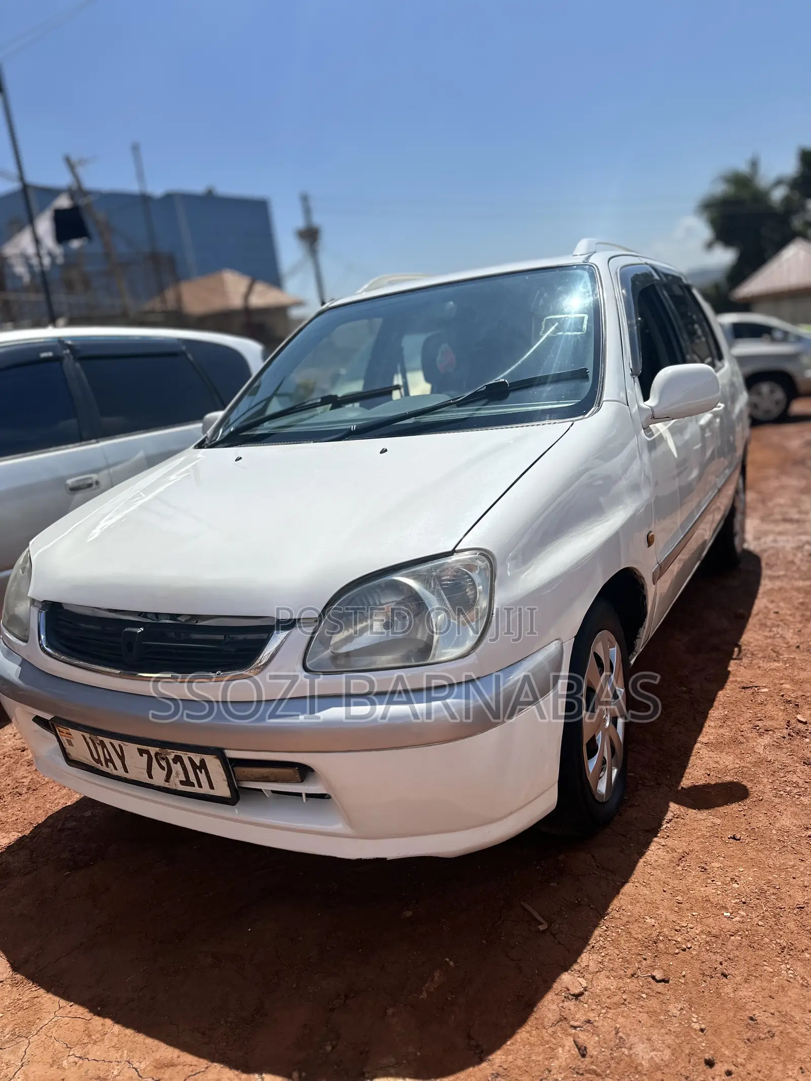 Toyota Raum 1998 White
