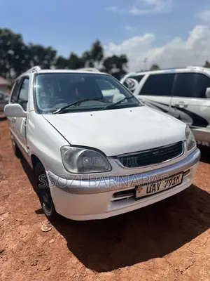 Toyota Raum 1998 White