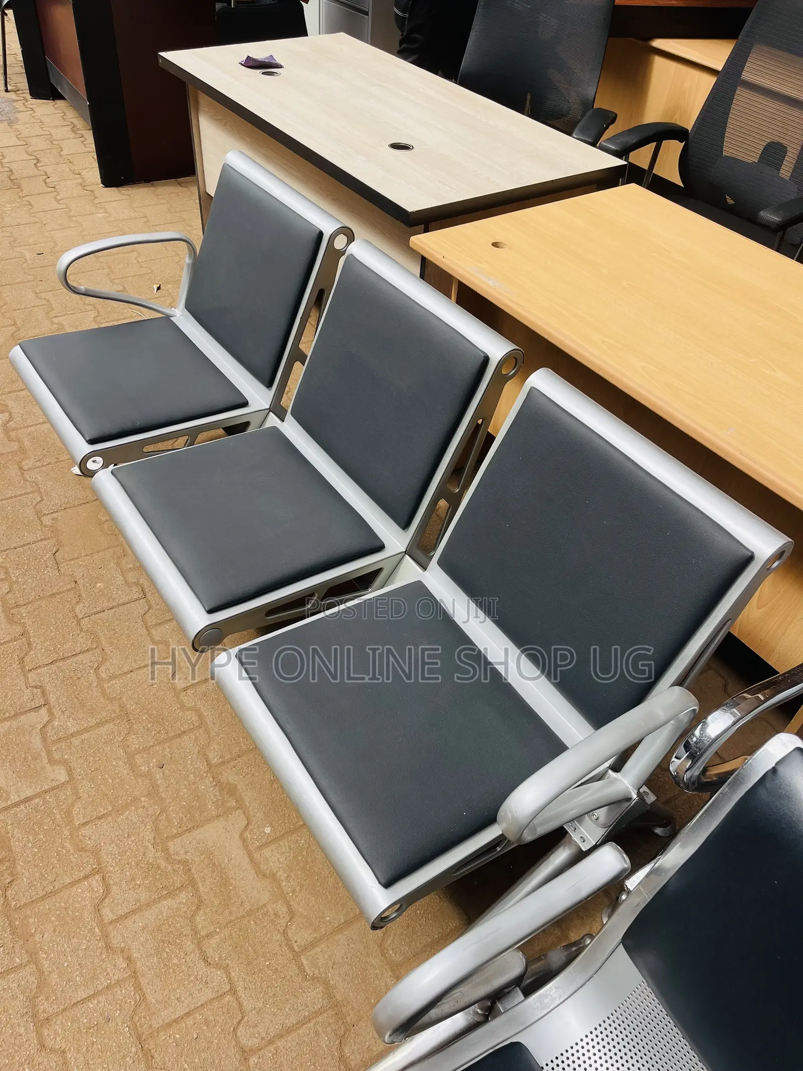 Covered 3sitters Imported Used Waiting Chair