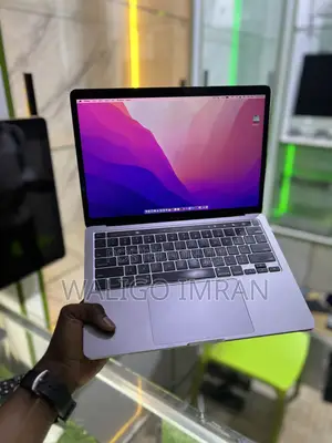 Laptop Apple MacBook Pro 2020 16GB Intel Core i7 SSD 512GB