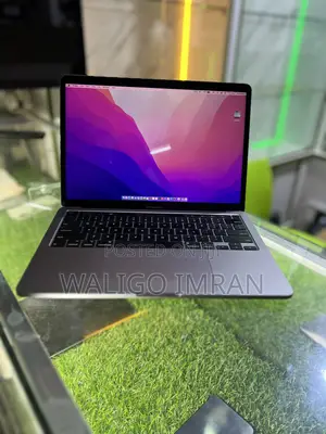 Laptop Apple MacBook Pro 2020 16GB Intel Core i7 SSD 512GB