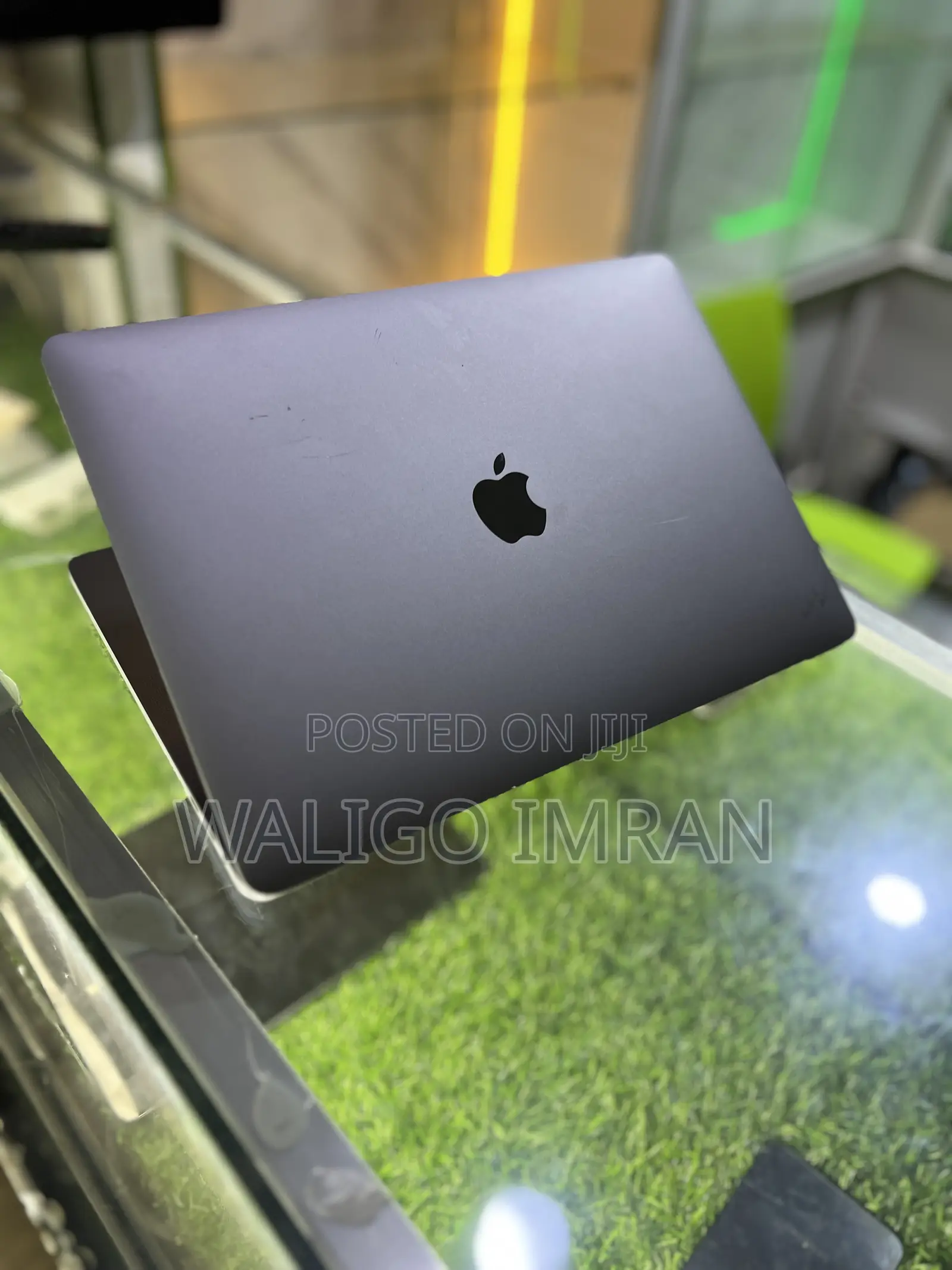 Laptop Apple MacBook Pro 2020 16GB Intel Core i7 SSD 512GB