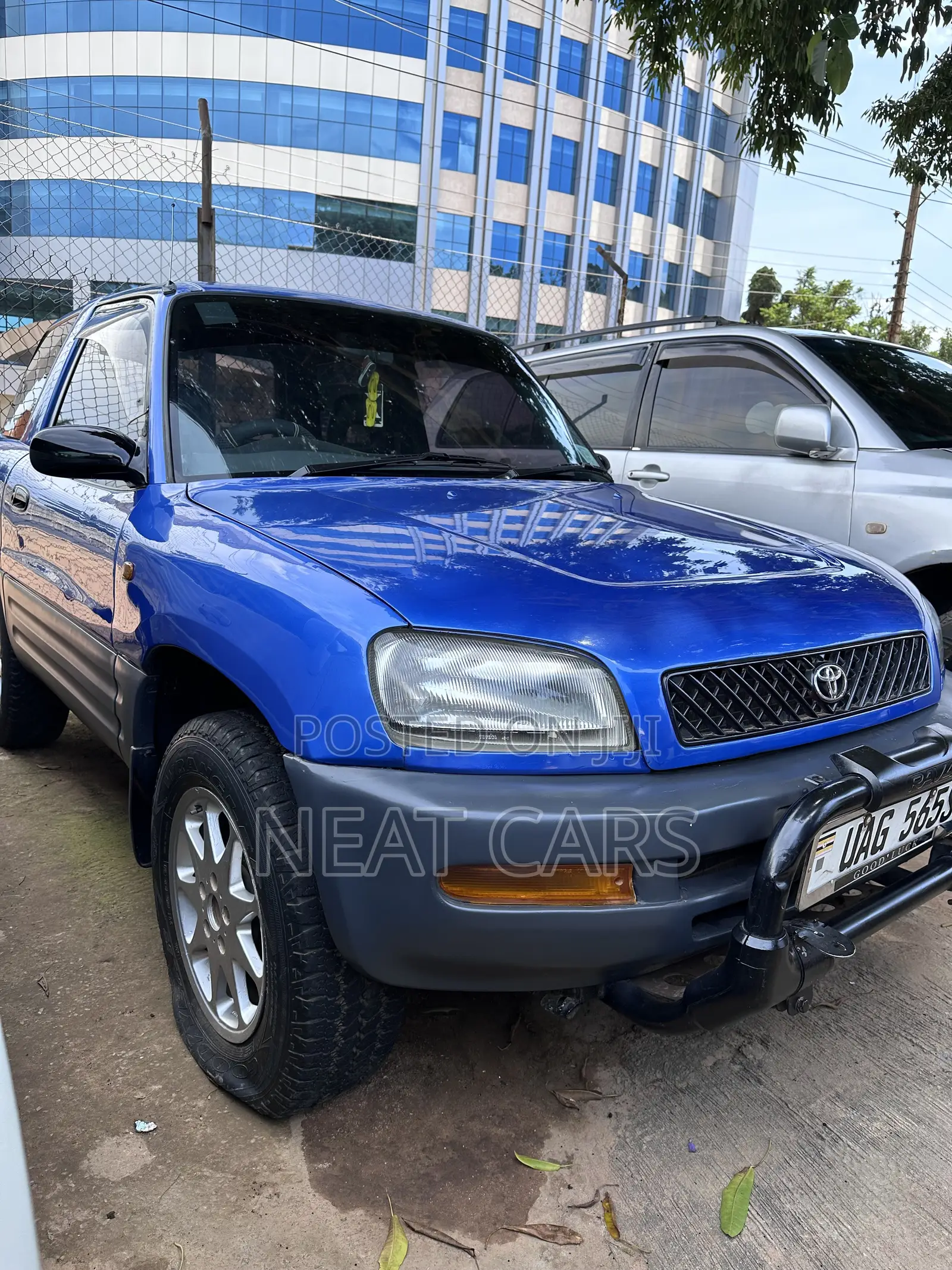 Toyota RAV4 1999 Blue