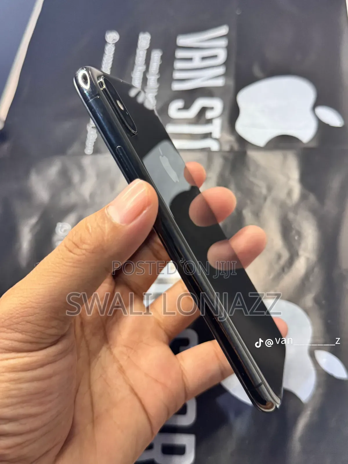 New Apple iPhone X 64 GB Black