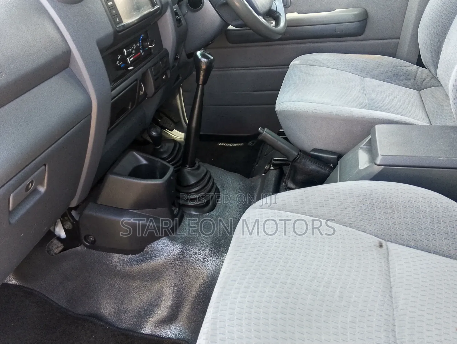 Toyota Land Cruiser 2017 White
