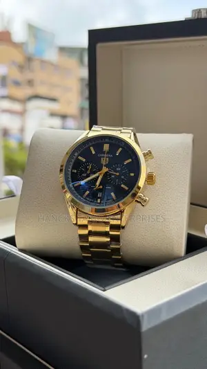 Luxury Gold-Toned Tag Heuer Carrera Chronograph Watch.