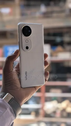 Vivo V40 5G 256 GB White