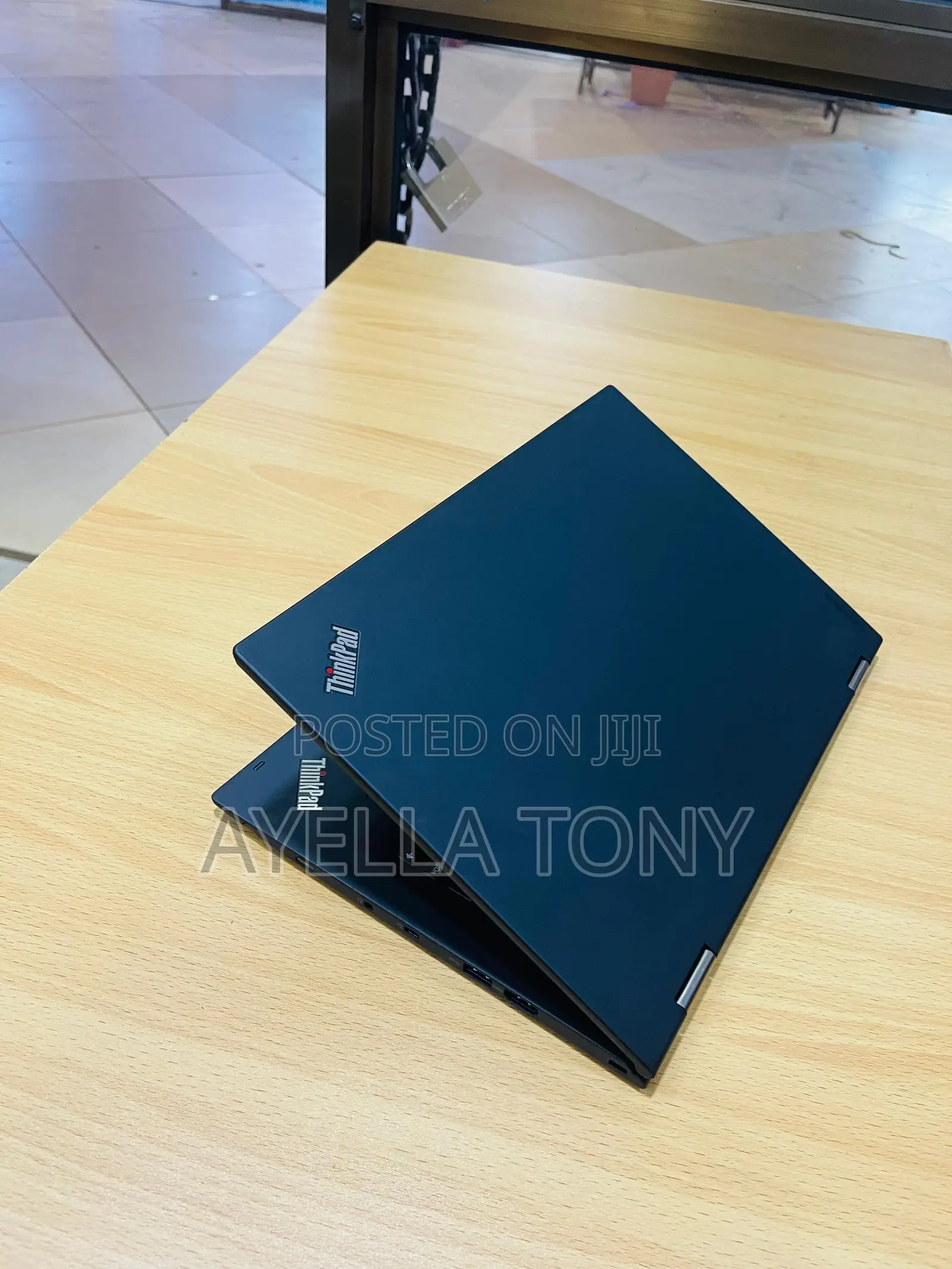 New Laptop Lenovo ThinkPad X1 Yoga 8GB Intel Core i5 SSD 256GB