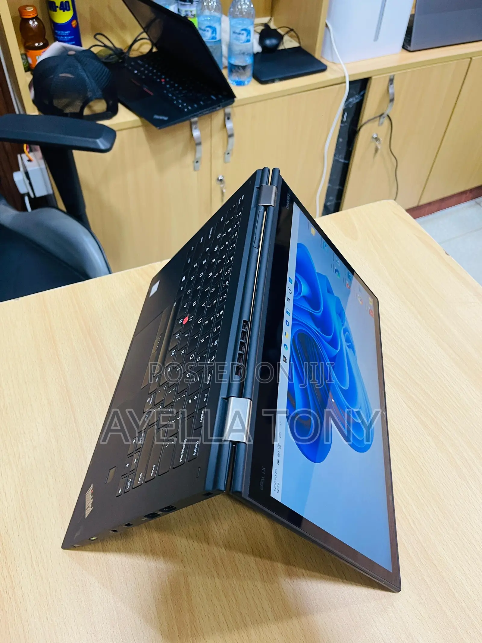 New Laptop Lenovo ThinkPad X1 Yoga 8GB Intel Core i5 SSD 256GB