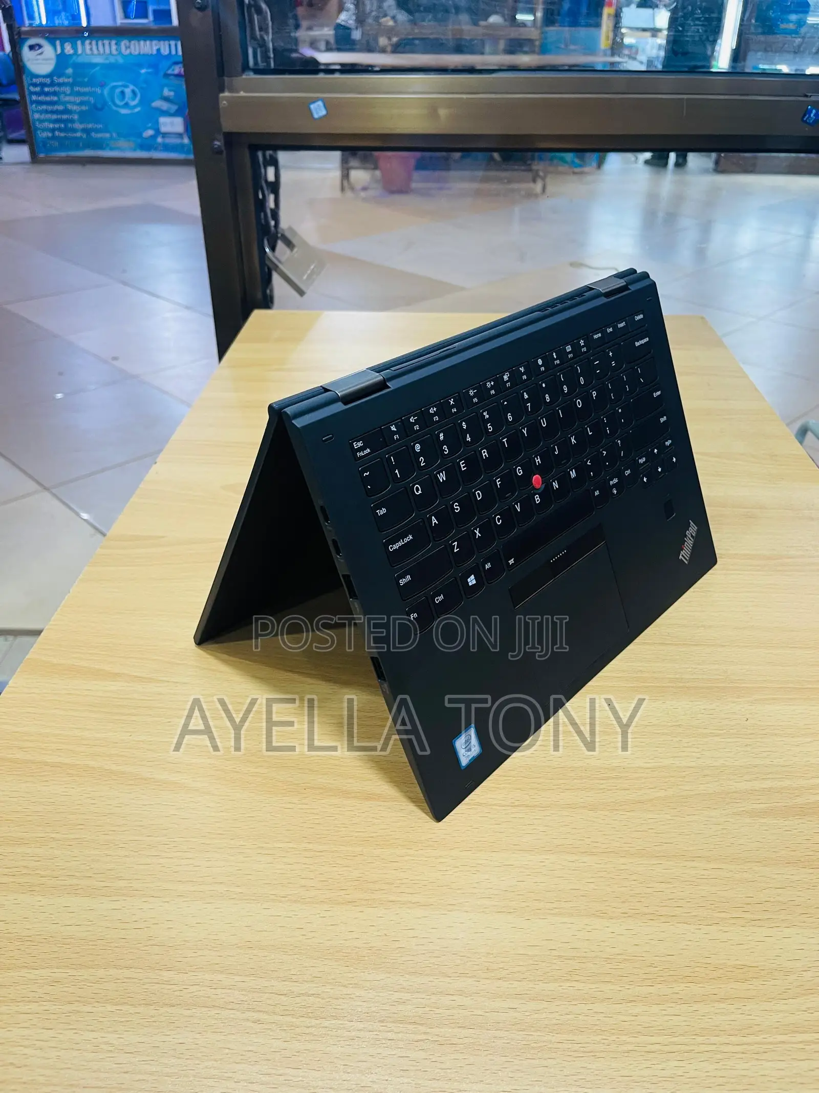 New Laptop Lenovo ThinkPad X1 Yoga 8GB Intel Core i5 SSD 256GB