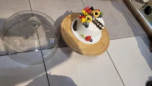Rotating Cake Stand