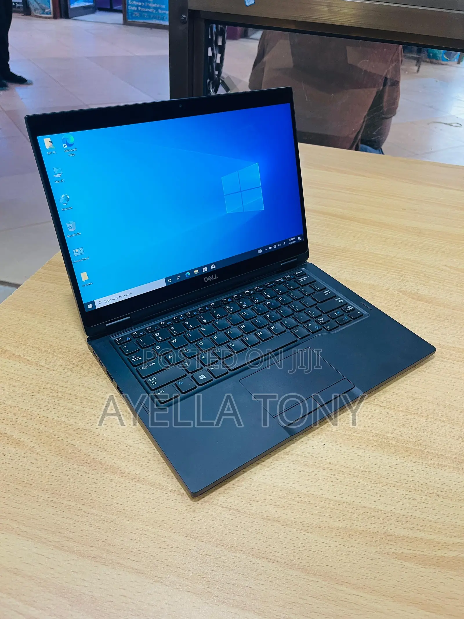 New Laptop Dell Latitude 7390 8GB Intel Core i5 SSD 256GB